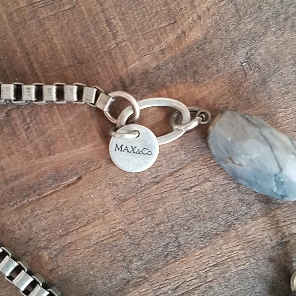 Max&Co necklace - Picture 3 of 5